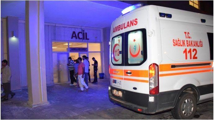 Şanlıurfa'da Feci Kaza: İki Otomobil Çarpıştı, 5 Kişi Yaralandı