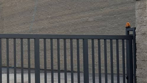Şanlıurfa’da Site Girişinde Can Pazarı