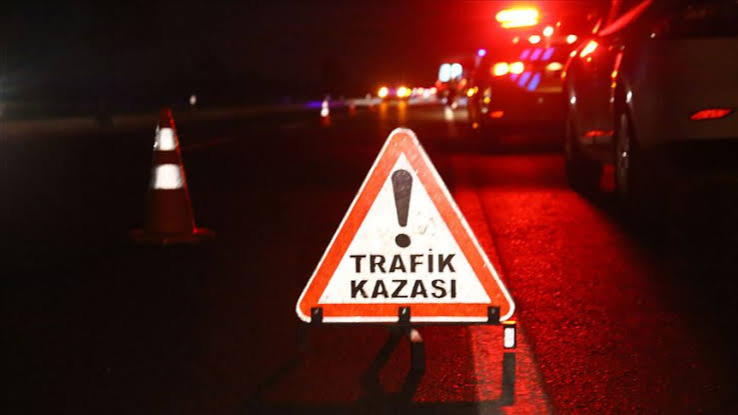 Saniyelerle Facia Önledi! Şanlıurfa’da Hasta Taşıyan Ambulans TIR’la Çarpıştı