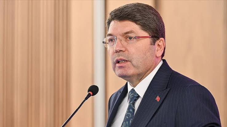 Bakan Tunç Duyurdu: Yol Kesene 3 Yıl, Düğünde Silah Atana 5 Yıla Kadar Hapis