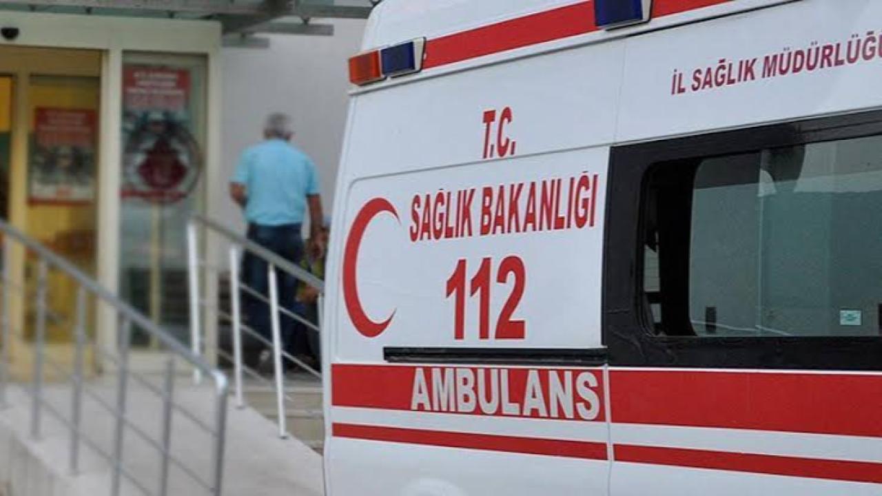 Şanlıurfa Viranşehir’de Korkutan Kaza: Otomobil Şarampole Yuvarlandı, Aynı Aileden 3 Kişi Yaralandı