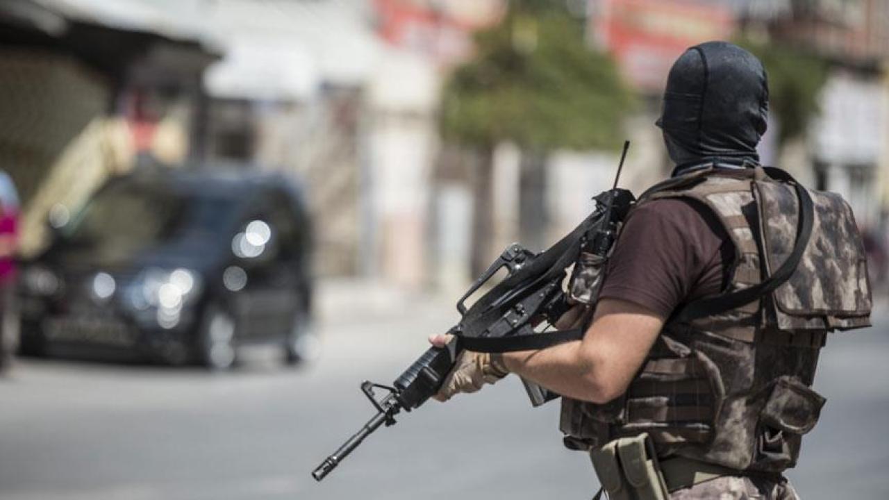 Şanlıurfa’da DAEŞ’in mali yapılanmasına darbe: Milyonlarca Suriye poundu ve altın ele geçirildi